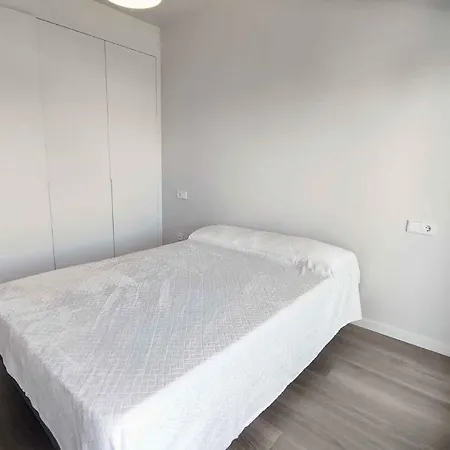 Wellingtonia Apartment *